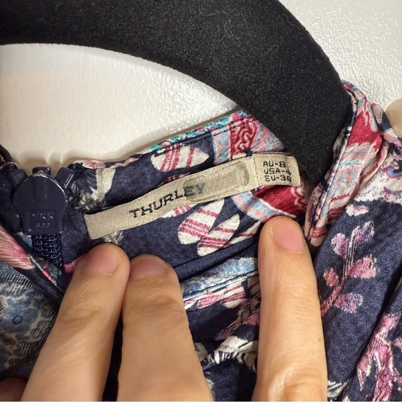 Thurley Crown Of Thornes Blouse Long sleeve Paisley Pearls Navy print size 4 RTR - Picture 6 of 13